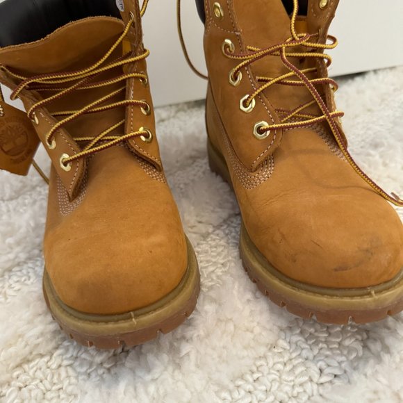 Timberlands - Picture 3 of 8